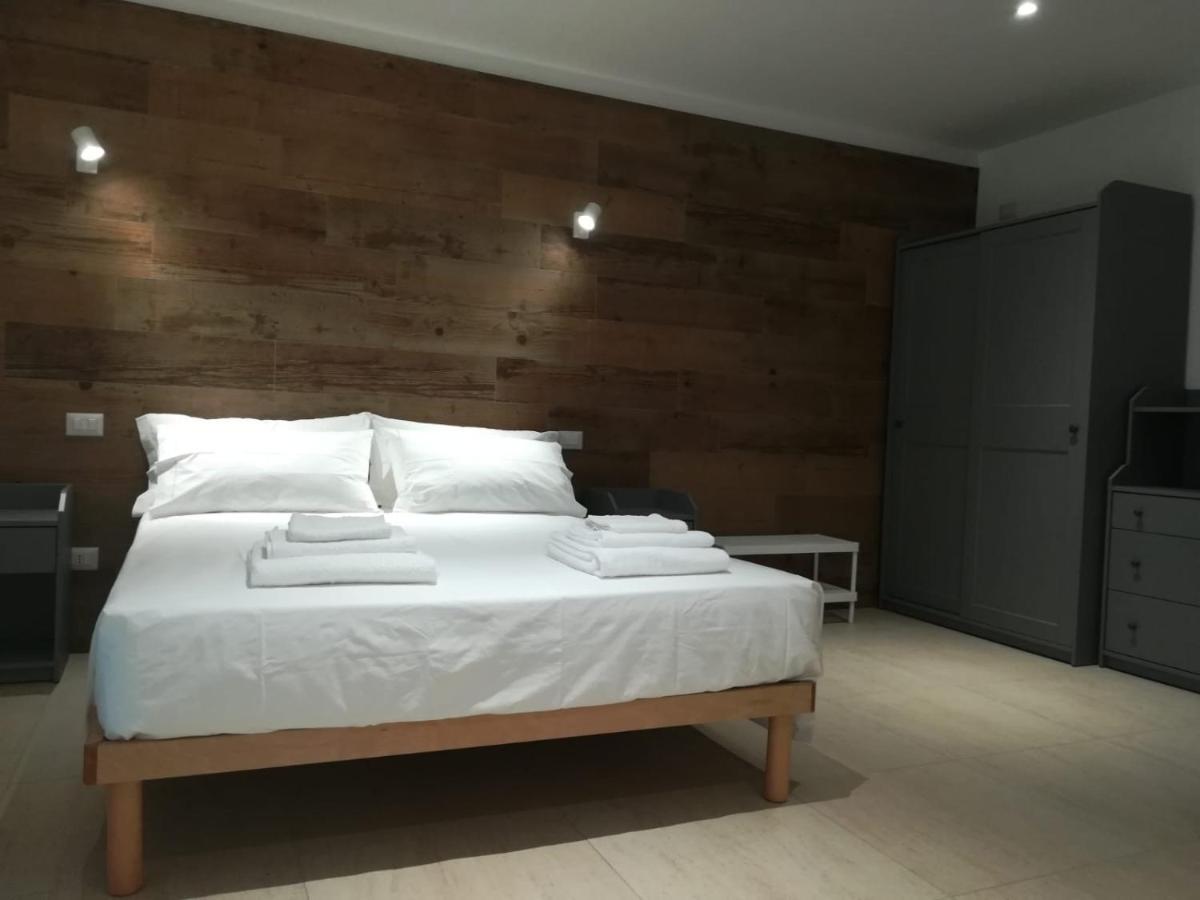 Clori Villa Pescia Romana Luaran gambar